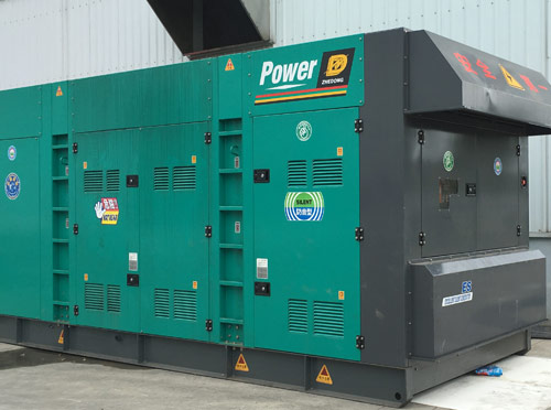 古浪升级发电机组的过程中需要注意哪些安全事项？