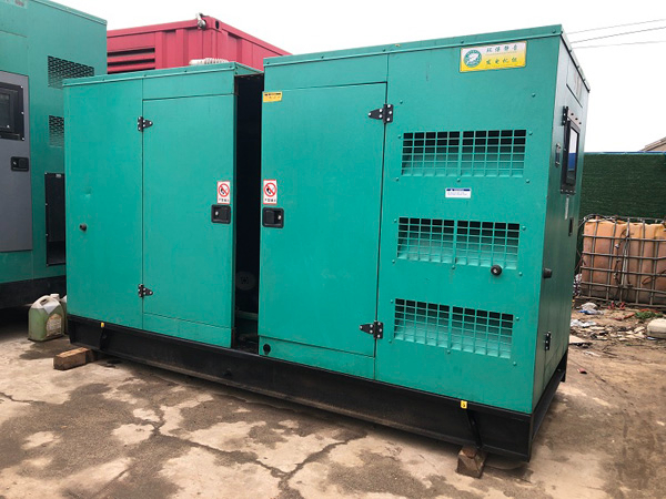 古浪怎样合理控制磷酸铁锂蓄电池的充放电倍率以延长其使用寿命？